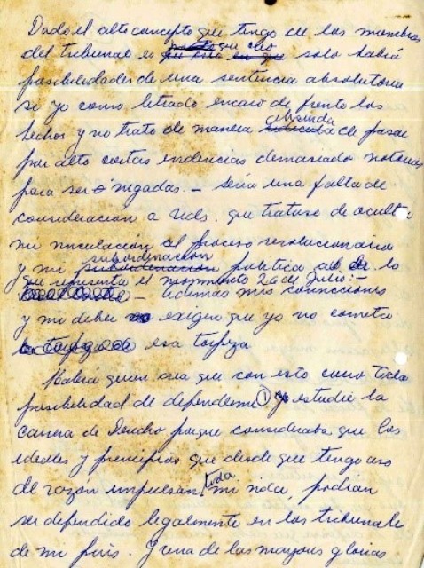 Foto de Documento que escribió para su autodefensa en el Tribunal de Santiago. 